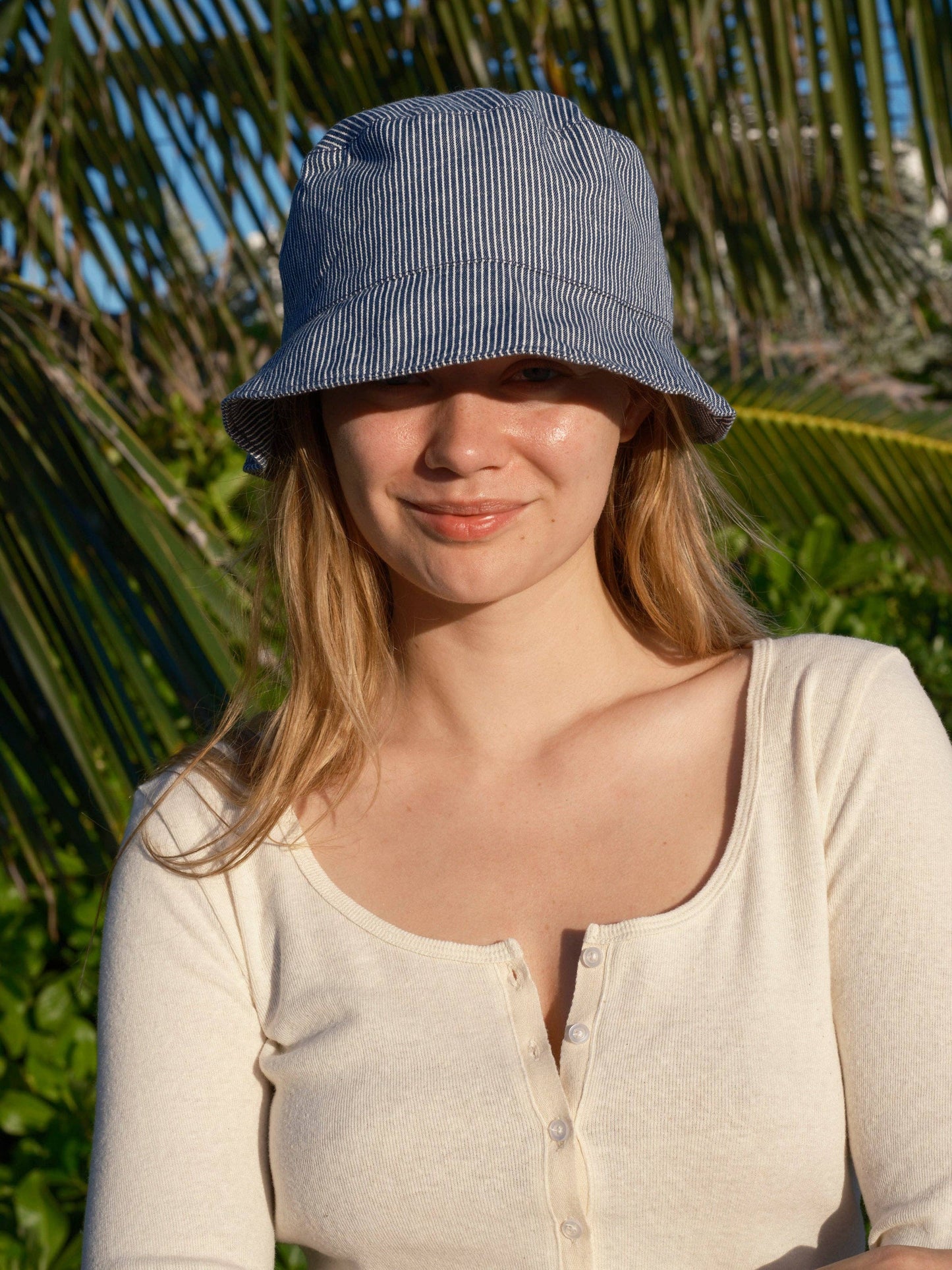 Bucket Hat Mollusk