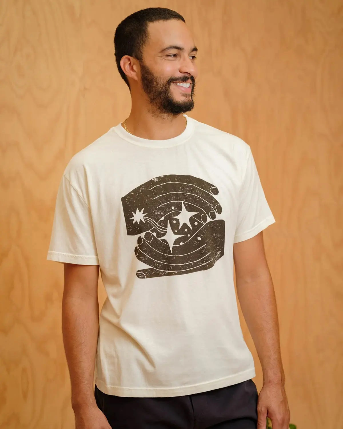Space Hands Tee Mollusk