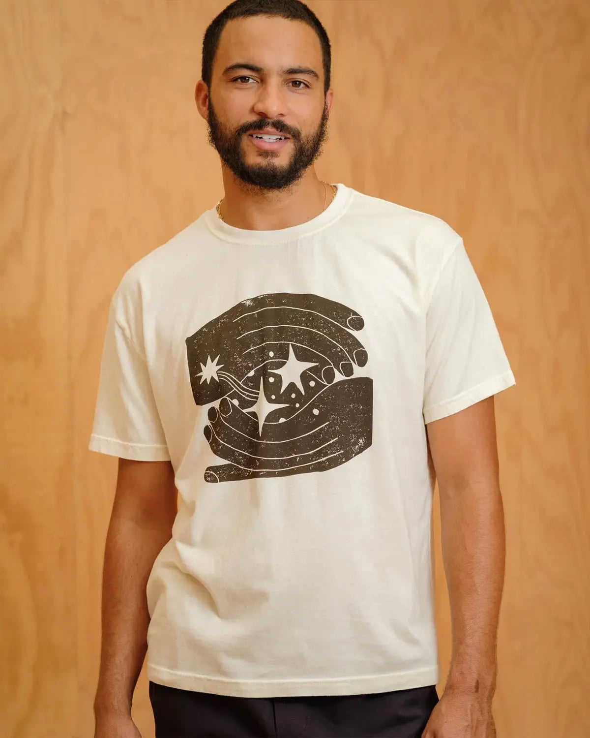 Space Hands Tee Mollusk