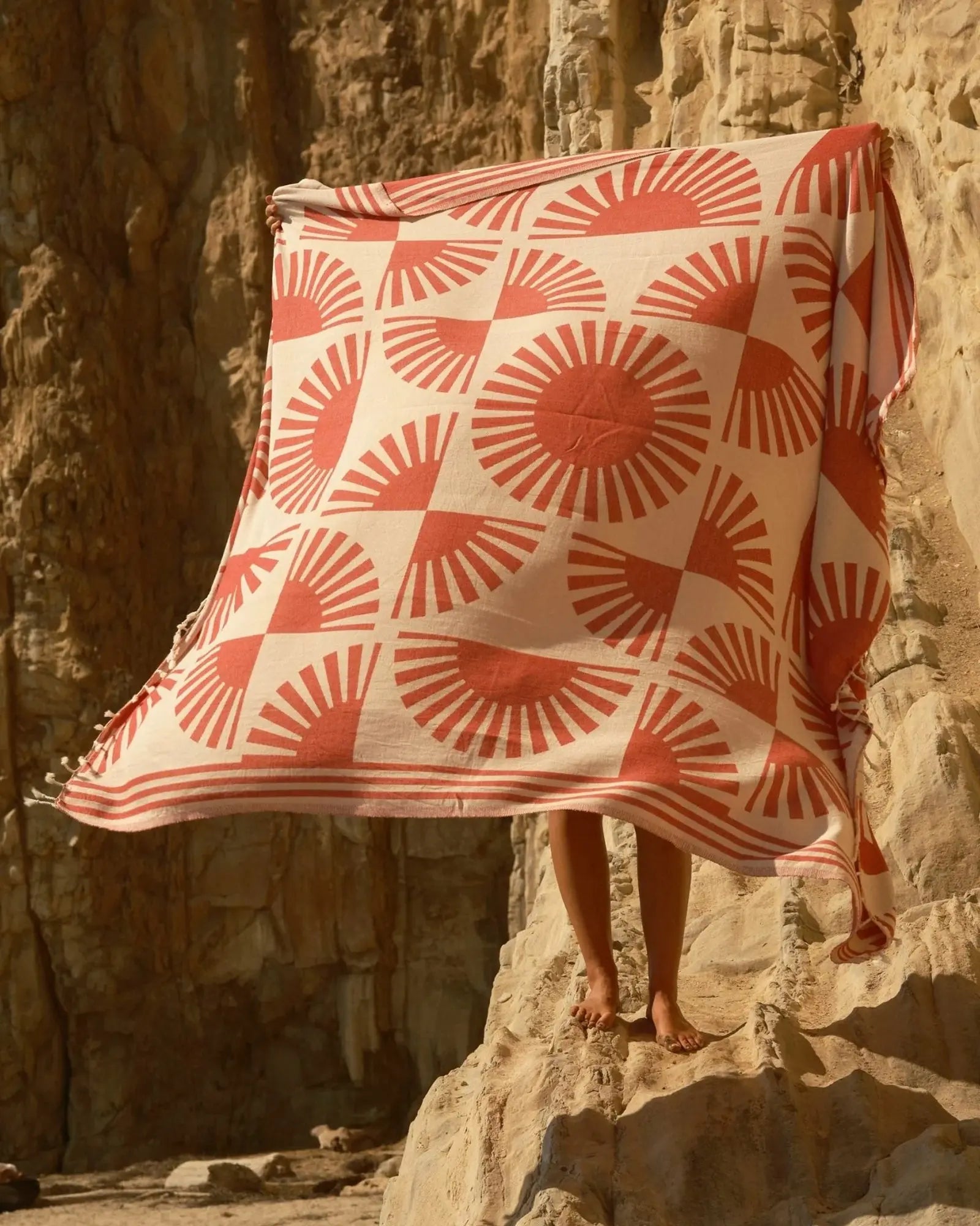 Sunrise Turkish Blanket Mollusk